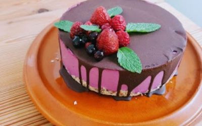 Tarta de frutas del bosque y chocolate